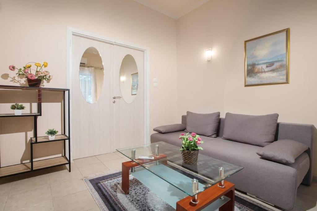 Apartment In The Centre Of Athina Athen Exterior foto
